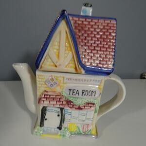 Vintage Houston Harvest 2000 Collector Series Tea Room Tea Pot Collectible